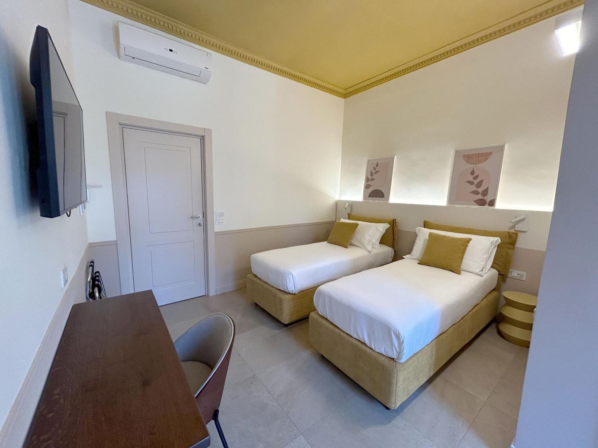 Astom Suites Rome Exterior photo